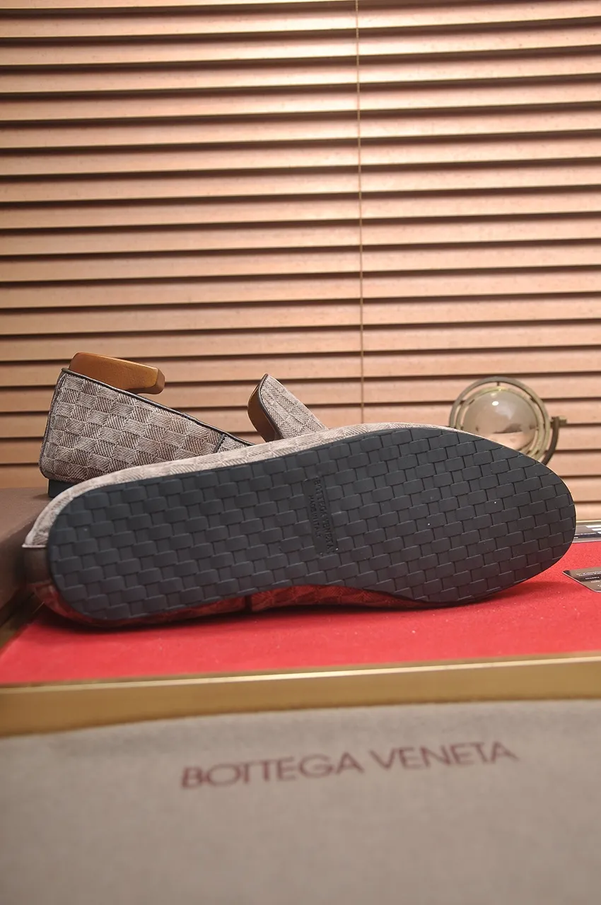 Men's shoes 💰460💶 [Botteg Venetta (BV)] (wallet shoes) exclusive new model official website new model The upper is made of high-quality top calfskin. Delicate feel and flowing luxurious texture. Tailored for refined men to create a noble aura. Delicate and regular Mark hand stitching. Smooth lines. Full sheepskin lining, comfortable to wash sweat. 38-44